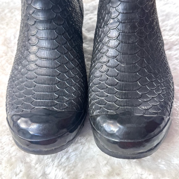 Hunter Black Embossed Original Tall Waterproof Boots Sz 7 - Picture 9 of 13